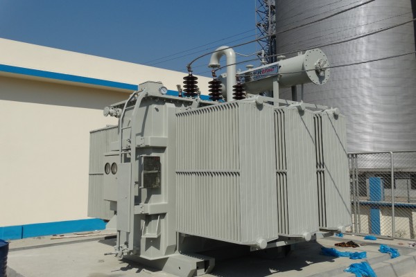 DISTRIBUTION TRANSFORMER